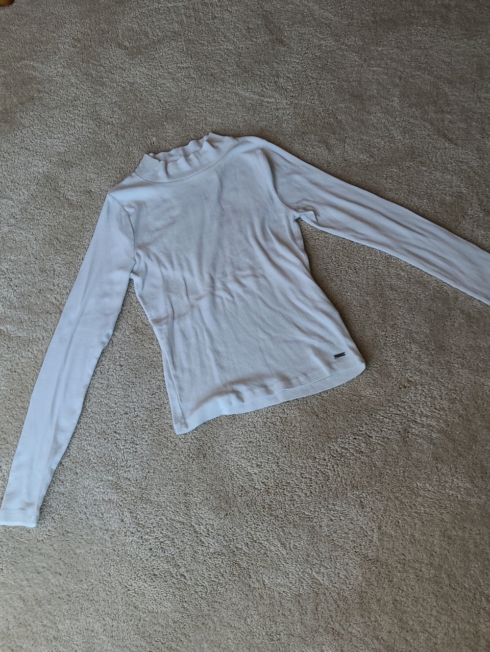 Hollister White Long-Sleeve Mock Neck Top